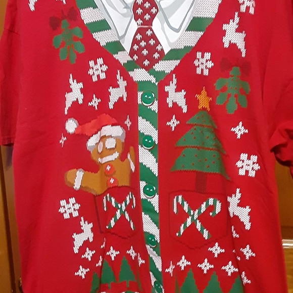 Festive Christmas Tee - Picture 2 of 3